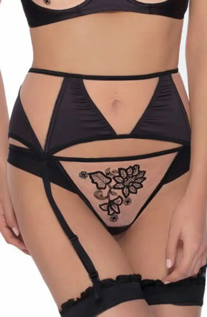 roza_mehendi_thong_suspbelt_black_close_up.jpg
